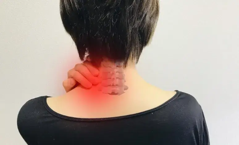 首の痛みと整体